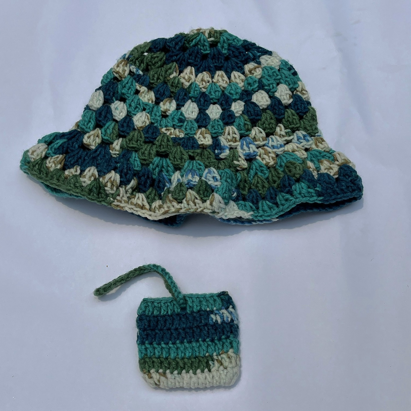 Crochet Ocean Breeze Bucket Hat & Matching Mini Pouch Set